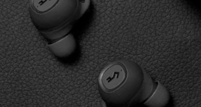 YX1 WIRELESS EARPHONES image 1